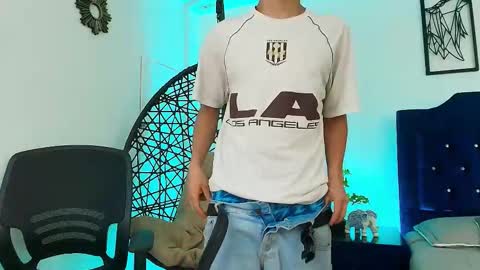 Snapshot of axel_draven chatting on 10/16/25, 11:11 axel_draven online show from 10/16/25, 11:11