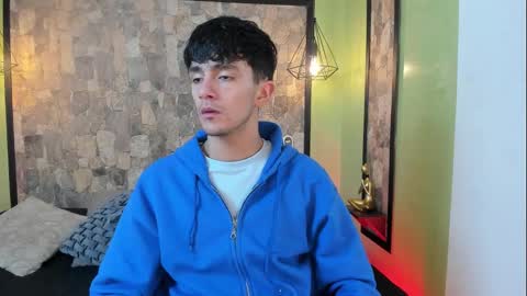 Snapshot of axel_draven chatting on 11/19/25, 11:21 axel_draven online show from 11/19/25, 11:21