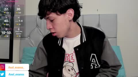 Axel Evanss online show from 01/23/25, 01:13
