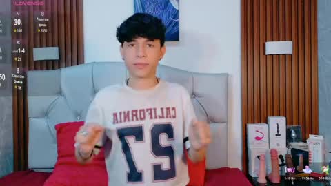 Snapshot of axel_evanss chatting on 05/05/26, 01:19 Axel Evanss online show from 05/05/26, 01:19