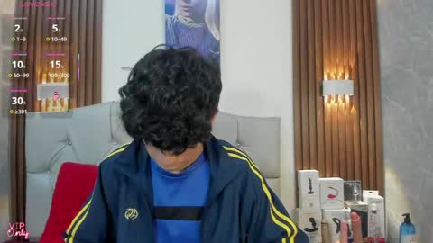 Snapshot of axel_evanss chatting on 05/13/26, 03:31 Axel Evanss online show from 05/13/26, 03:31