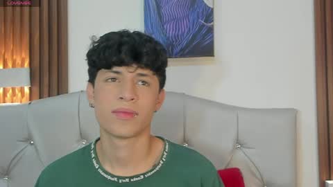 Snapshot of axel_evanss chatting on 05/16/26, 11:53 Axel Evanss online show from 05/16/26, 11:53