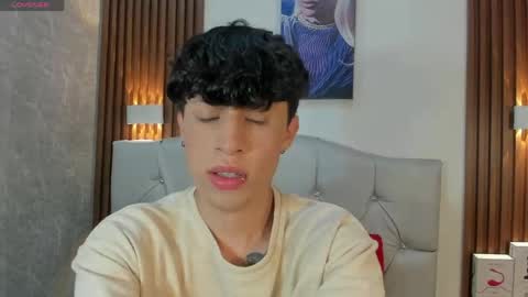 Snapshot of axel_evanss chatting on 05/19/26, 11:27 Axel Evanss online show from 05/19/26, 11:27