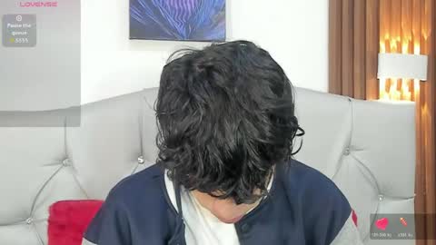 Snapshot of axel_evanss chatting on 05/23/26, 01:37 Axel Evanss online show from 05/23/26, 01:37
