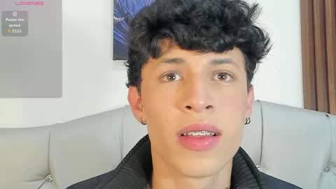 Snapshot of axel_evanss chatting on 05/26/26, 01:07 Axel Evanss online show from 05/26/26, 01:07
