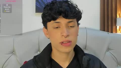 Snapshot of axel_evanss chatting on 05/29/26, 03:43 Axel Evanss online show from 05/29/26, 03:43