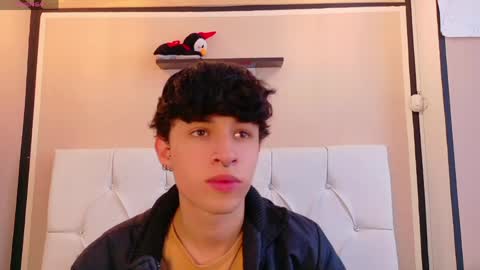 Snapshot of axel_evanss chatting on 06/03/26, 01:14 Axel Evanss online show from 06/03/26, 01:14