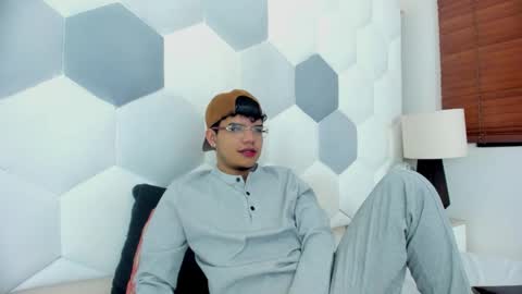 Axel Forte online show from 01/13/26, 01:16