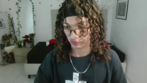 Snapshot of axel_fox7 chatting on 06/08/26, 01:28 Axel online show from 06/08/26, 01:28