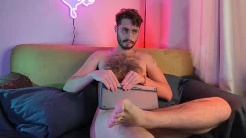 Sebstian online show from 11/24/25, 07:24