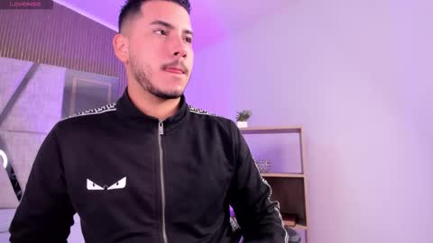 axel_grey_ online show from 01/15/26, 12:10