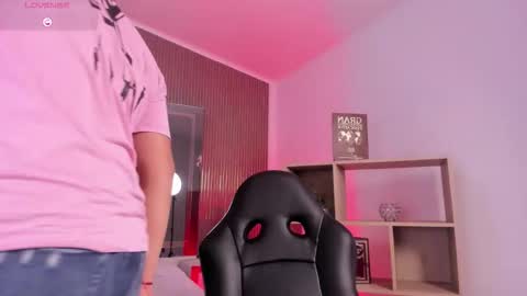 axel_grey_ online show from 01/18/26, 12:09