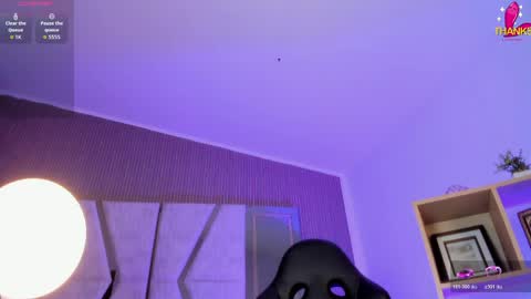 axel_grey_ online show from 06/04/26, 05:19