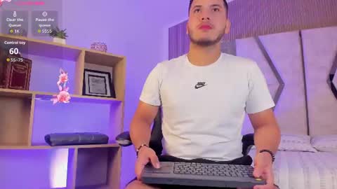 axel_grey_ online show from 06/23/26, 12:58