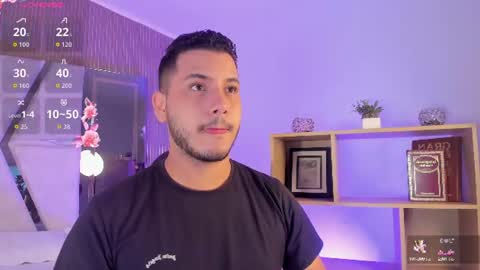 axel_grey_ online show from 06/26/26, 12:31