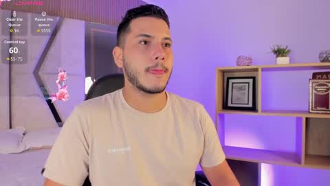 axel_grey_ online show from 06/30/26, 12:39