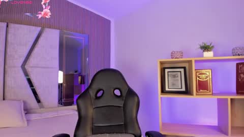 axel_grey_ online show from 07/07/26, 01:04