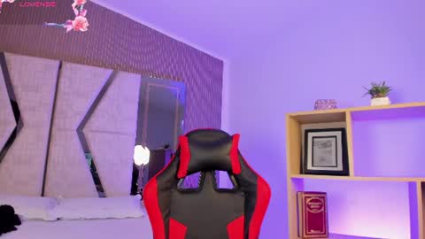 axel_grey_ online show from 07/15/26, 12:32