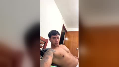 Snapshot of axel_hendrick chatting on 02/25/26, 03:27 axel_hendrick online show from 02/25/26, 03:27