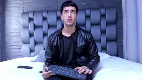 Snapshot of axel_hendrick chatting on 02/26/26, 11:42 axel_hendrick online show from 02/26/26, 11:42