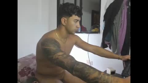 axel_hendrick online show from 06/20/26, 10:23