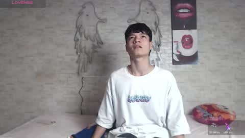 axel_milo_and_kairo online show from 11/27/25, 10:12