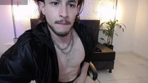 Axel  online show from 05/26/26, 12:39