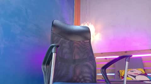 Axel  online show from 04/10/26, 07:40