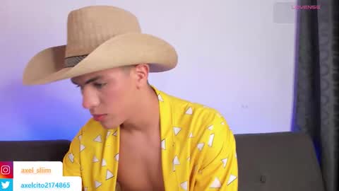 axel slim online show from 10/30/25, 03:52