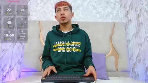 AXEL  online show from 12/22/25, 12:13