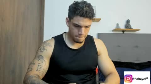 INDEPENDENT MODEL  online show from 03/31/26, 12:34