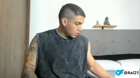 INDEPENDENT MODEL  online show from 06/17/26, 08:10