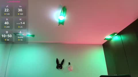 Axel Xoxo online show from 12/23/25, 03:48