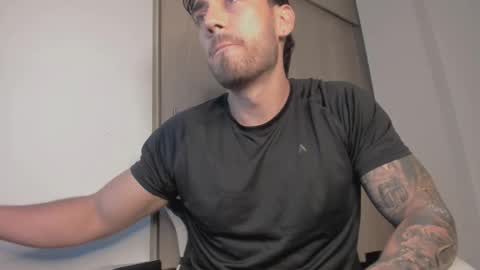 axelblaze_1 online show from 03/12/26, 12:22