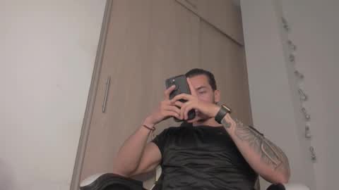 axelblaze_1 online show from 03/27/26, 12:16