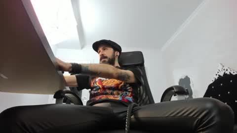 Snapshot of axelcolton chatting on 01/03/25, 06:44 AxelColton online show from 01/03/25, 06:44