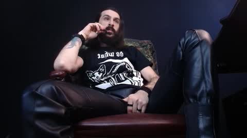 Snapshot of axelcolton chatting on 02/21/25, 10:50 AxelColton online show from 02/21/25, 10:50