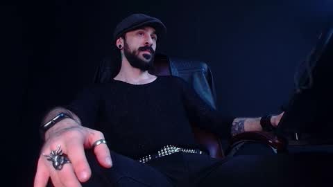 Snapshot of axelcolton chatting on 11/30/25, 07:56 AxelColton online show from 11/30/25, 07:56