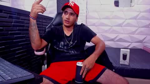 Snapshot of axell_cross2 chatting on 01/30/25, 07:59 Axell Cross2 online show from 01/30/25, 07:59