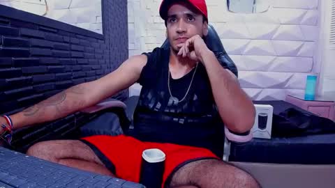 Snapshot of axell_cross2 chatting on 01/30/25, 11:55 Axell Cross2 online show from 01/30/25, 11:55