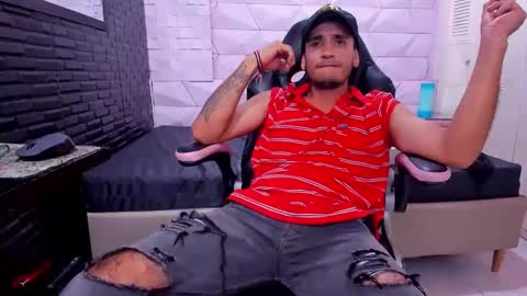 Snapshot of axell_cross2 chatting on 02/03/25, 11:36 Axell Cross2 online show from 02/03/25, 11:36