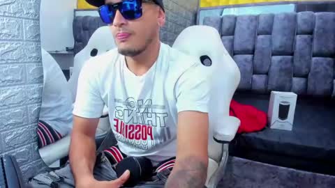 Snapshot of axell_cross2 chatting on 02/22/25, 03:12 Axell Cross2 online show from 02/22/25, 03:12