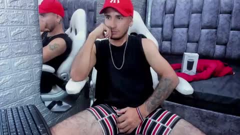 Snapshot of axell_cross2 chatting on 02/25/25, 11:11 Axell Cross2 online show from 02/25/25, 11:11