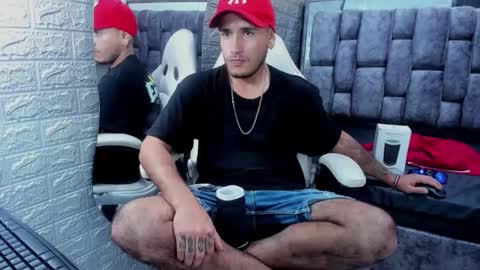 Snapshot of axell_cross2 chatting on 02/26/25, 05:31 Axell Cross2 online show from 02/26/25, 05:31