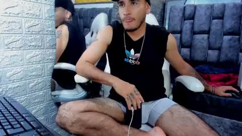 Snapshot of axell_cross2 chatting on 02/27/25, 04:09 Axell Cross2 online show from 02/27/25, 04:09