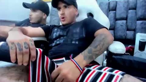 Snapshot of axell_cross2 chatting on 02/28/25, 12:21 Axell Cross2 online show from 02/28/25, 12:21