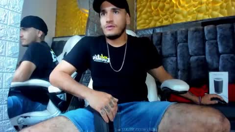 Snapshot of axell_cross2 chatting on 03/01/25, 11:47 Axell Cross2 online show from 03/01/25, 11:47