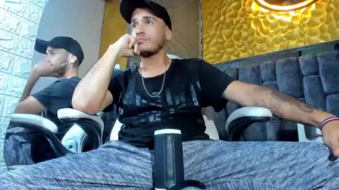 Snapshot of axell_cross2 chatting on 03/02/25, 11:20 Axell Cross2 online show from 03/02/25, 11:20