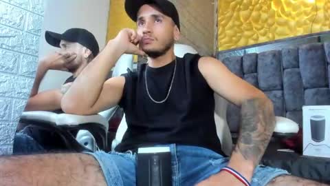 Snapshot of axell_cross2 chatting on 03/04/25, 02:17 Axell Cross2 online show from 03/04/25, 02:17