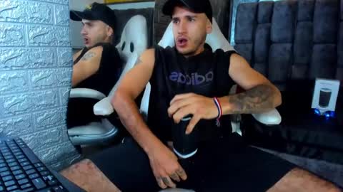 Snapshot of axell_cross2 chatting on 03/06/25, 05:46 Axell Cross2 online show from 03/06/25, 05:46